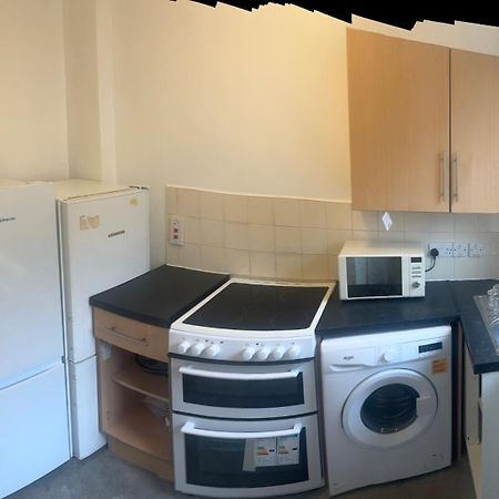One Bedroom Apartment In Tower Bridge Road Londra Esterno foto