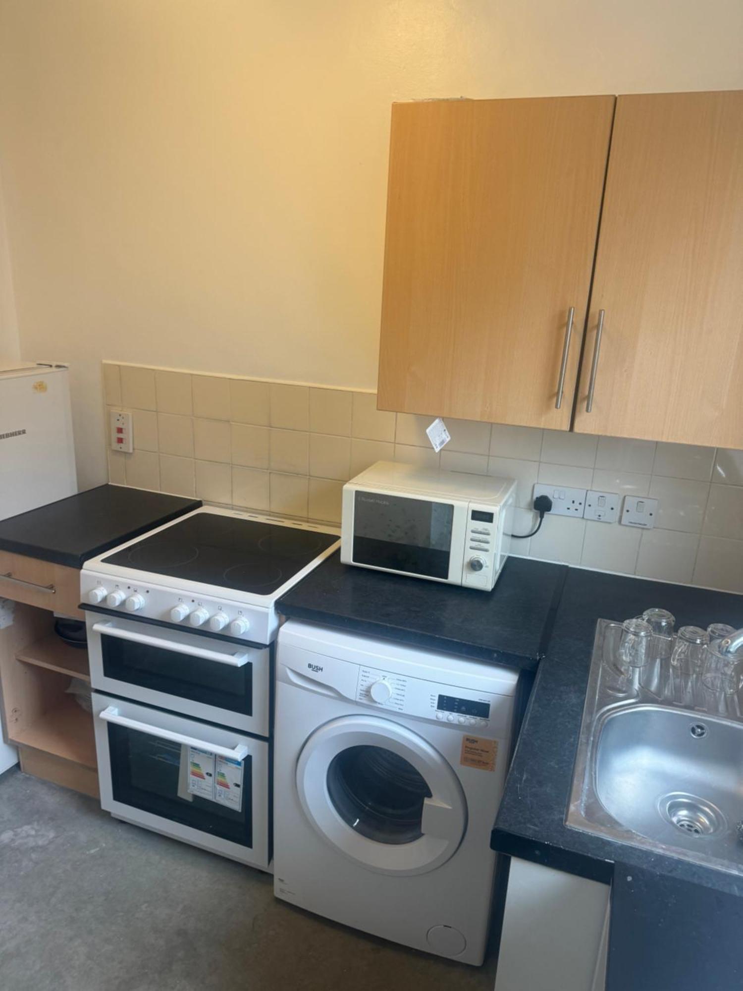 One Bedroom Apartment In Tower Bridge Road Londra Esterno foto